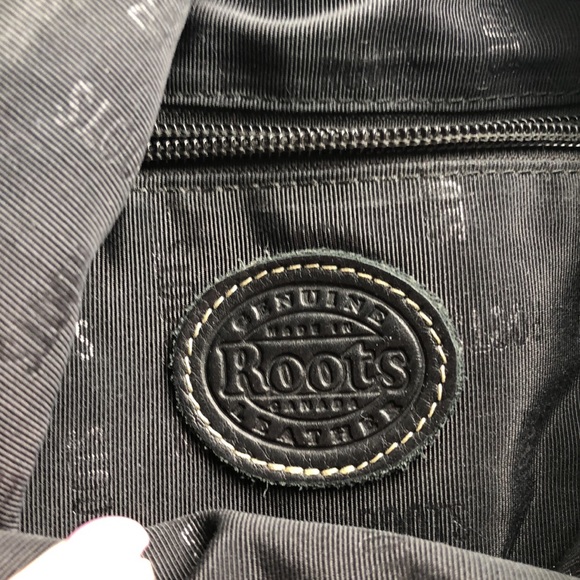 Roots Pebble Leather Crossbody Bag - Picture 5 of 8